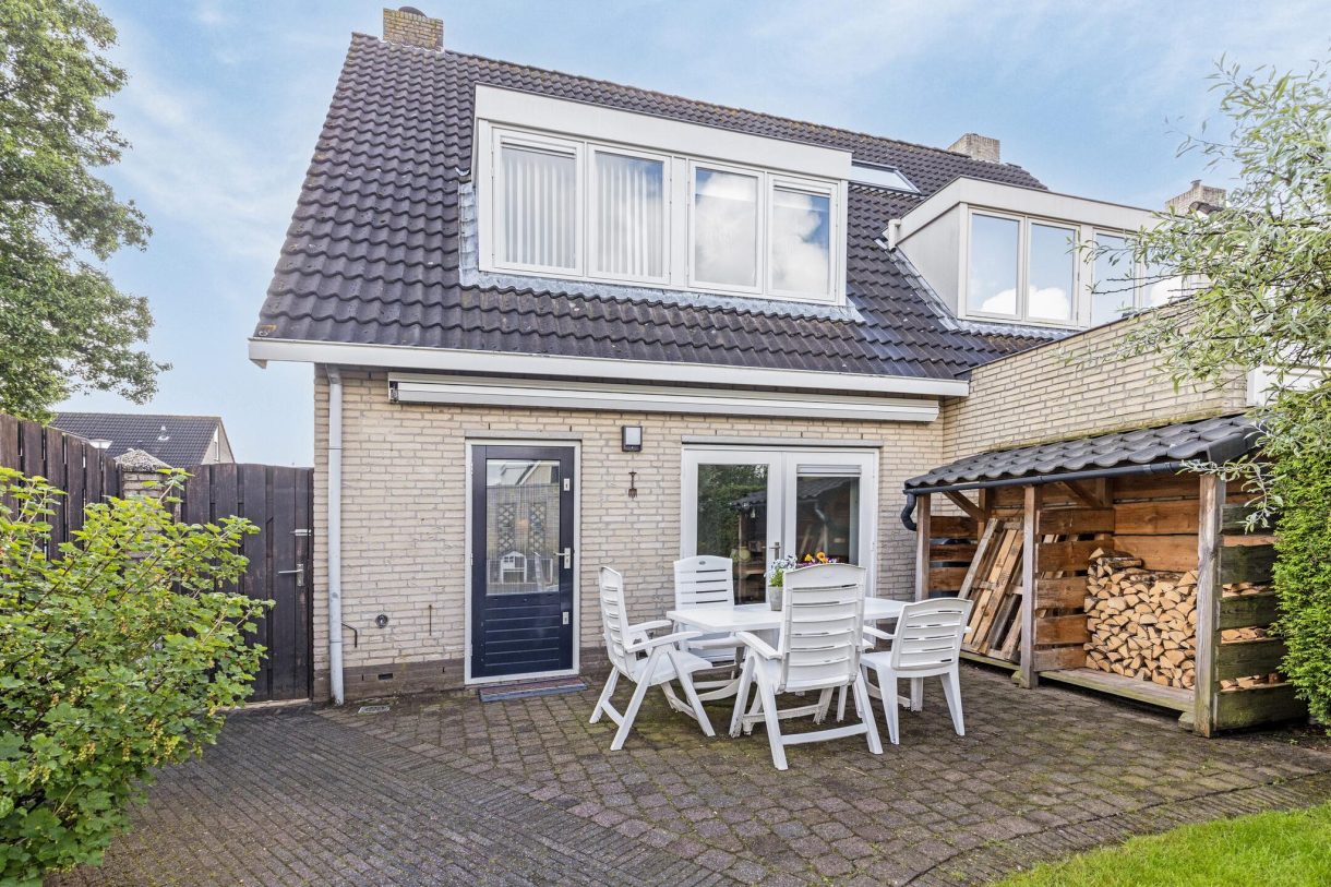 Te koop: Foto Woonhuis aan de Bachlaan 43 in Veenendaal