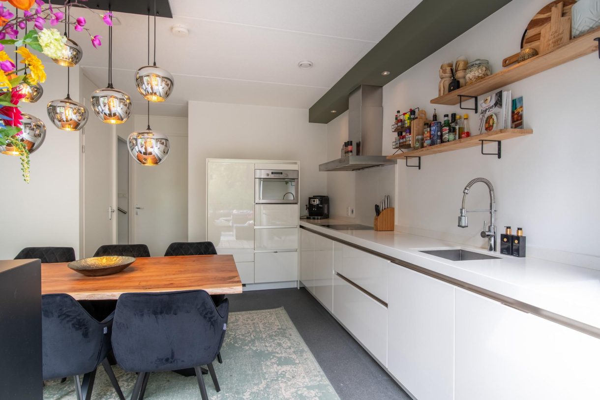 Te koop: Foto Woonhuis aan de MacBridestraat 18 in Veenendaal