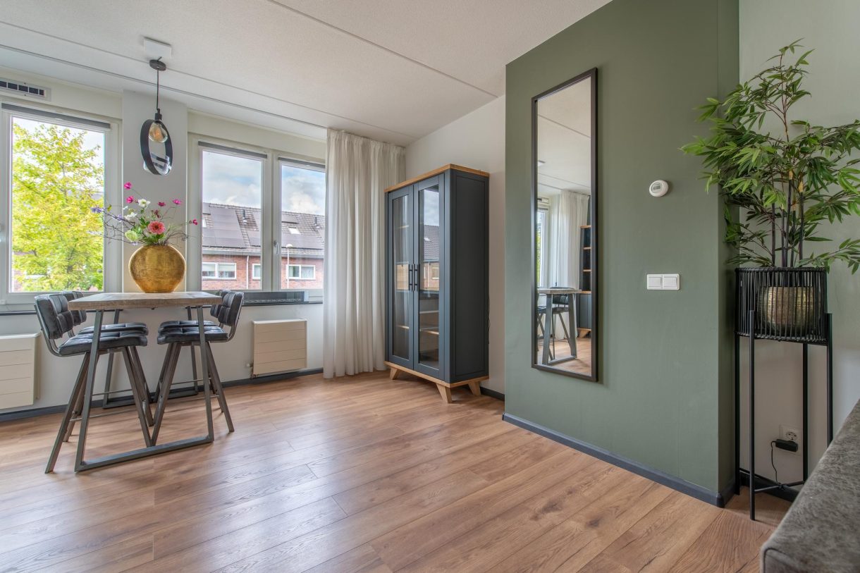 Te koop: Foto Woonhuis aan de MacBridestraat 18 in Veenendaal