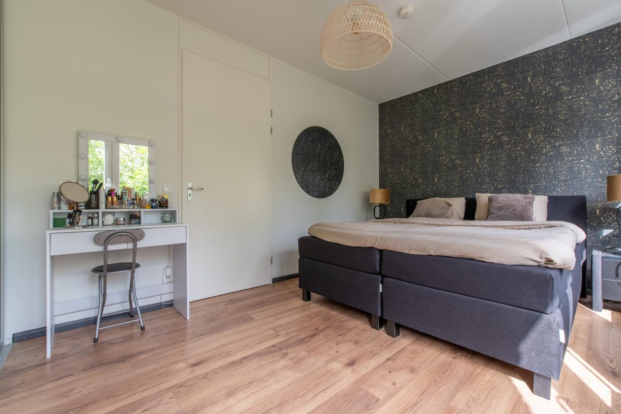 Te koop: Foto Woonhuis aan de MacBridestraat 18 in Veenendaal