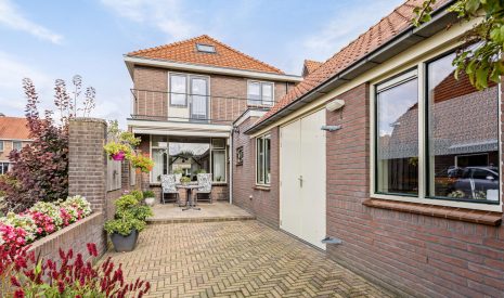 Te koop: Foto Woonhuis aan de Dijkstraat 55 in Veenendaal