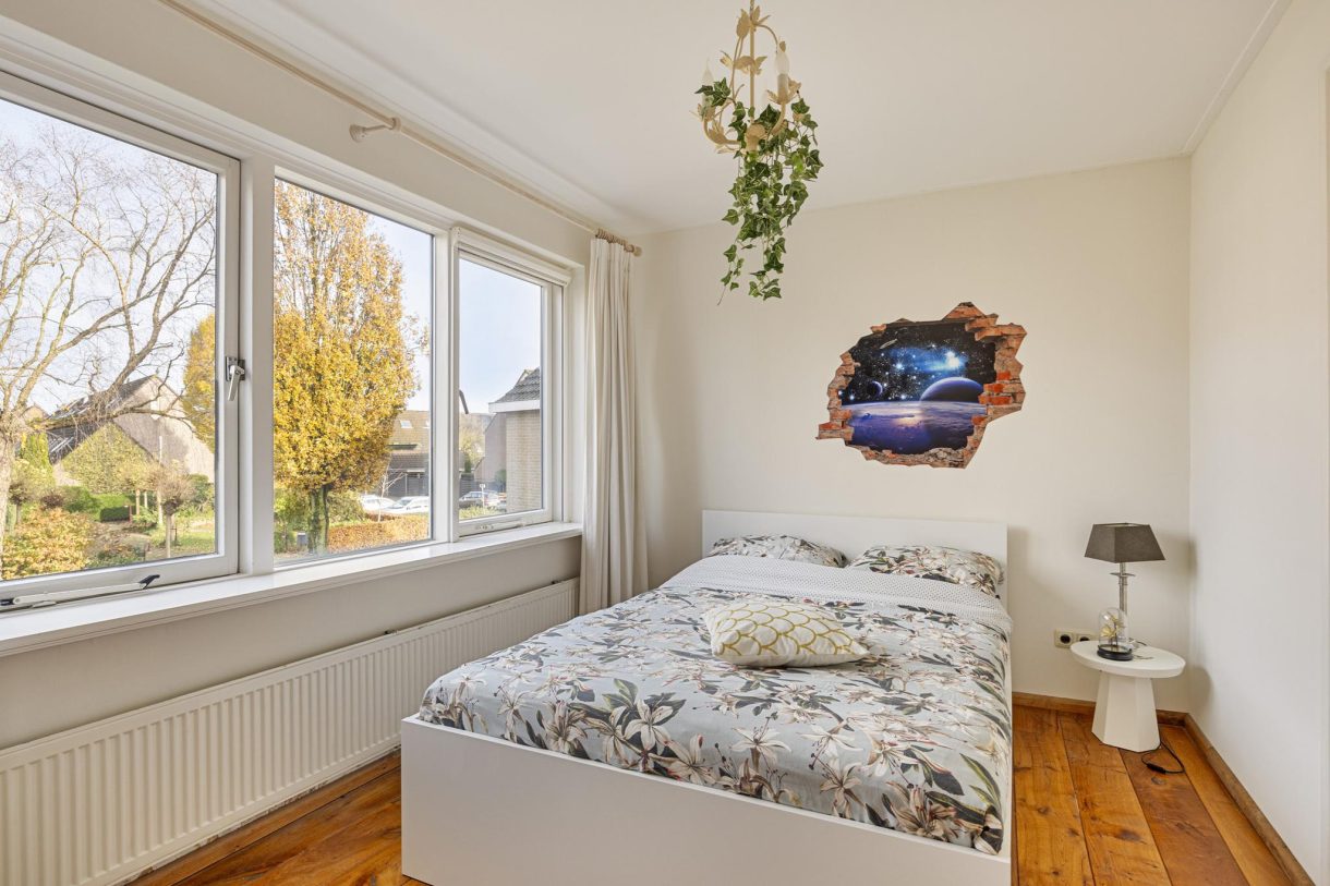 Te koop: Foto Woonhuis aan de Middellaan 136 in Veenendaal