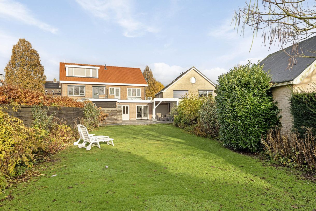 Te koop: Foto Woonhuis aan de Middellaan 136 in Veenendaal