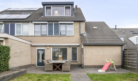Te koop: Foto Woonhuis aan de Berliozstraat 16 in Veenendaal