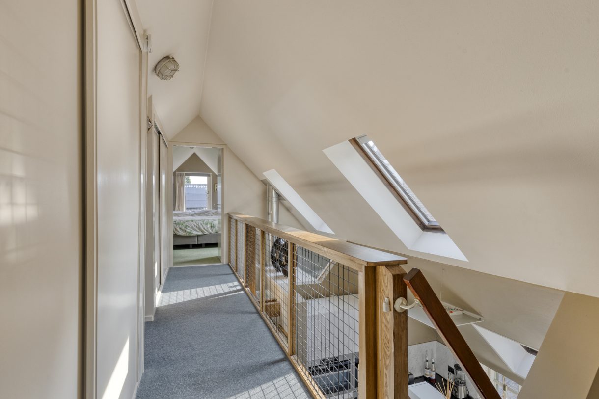 Te koop: Foto Woonhuis aan de Rijksstraatweg 143 in Elst Ut