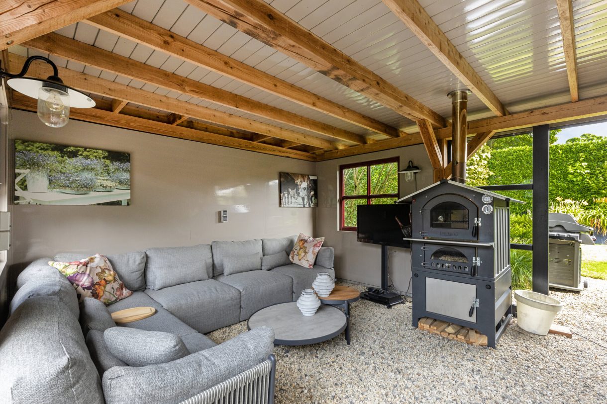 Te koop: Foto Woonhuis aan de Rijksstraatweg 143 in Elst Ut