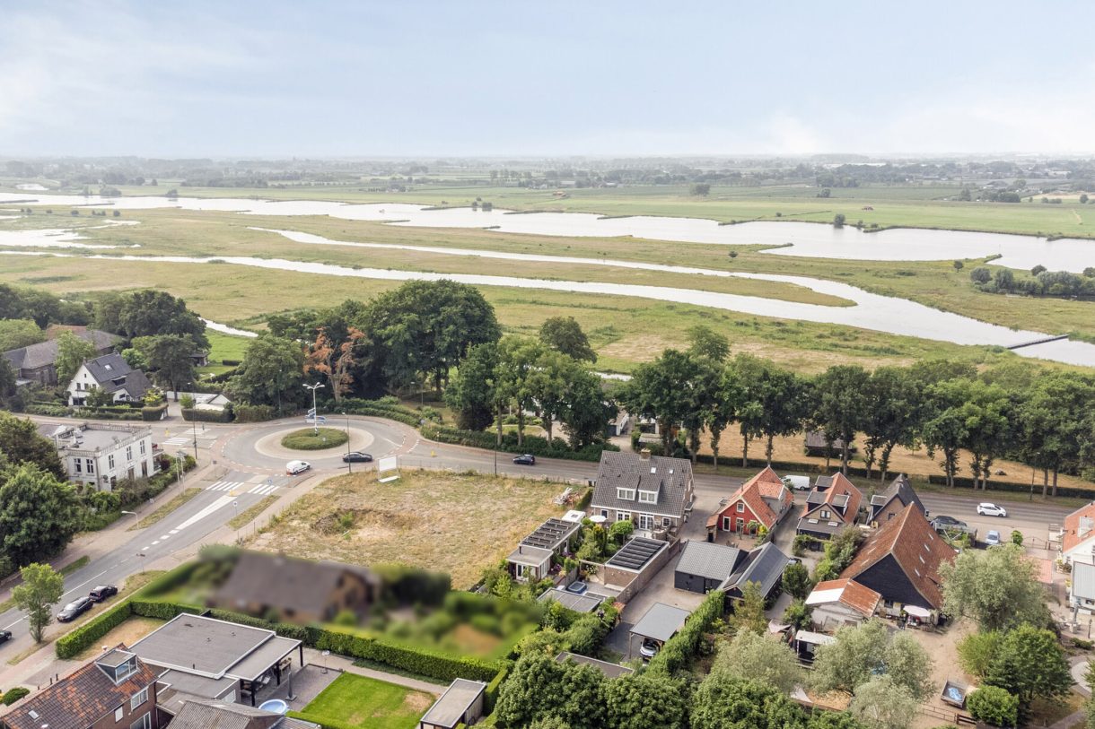 Te koop: Foto Woonhuis aan de Rijksstraatweg 143 in Elst Ut