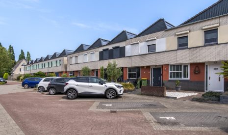 Te koop: Foto Woonhuis aan de Meivlinderstraat 8 in Veenendaal