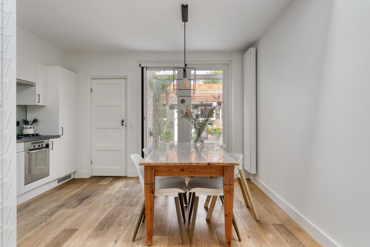 Te koop: Foto Woonhuis aan de P.H. van Rijnstraat 6 in Veenendaal