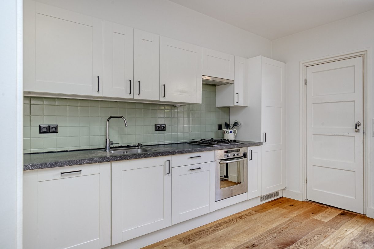 Te koop: Foto Woonhuis aan de P.H. van Rijnstraat 6 in Veenendaal