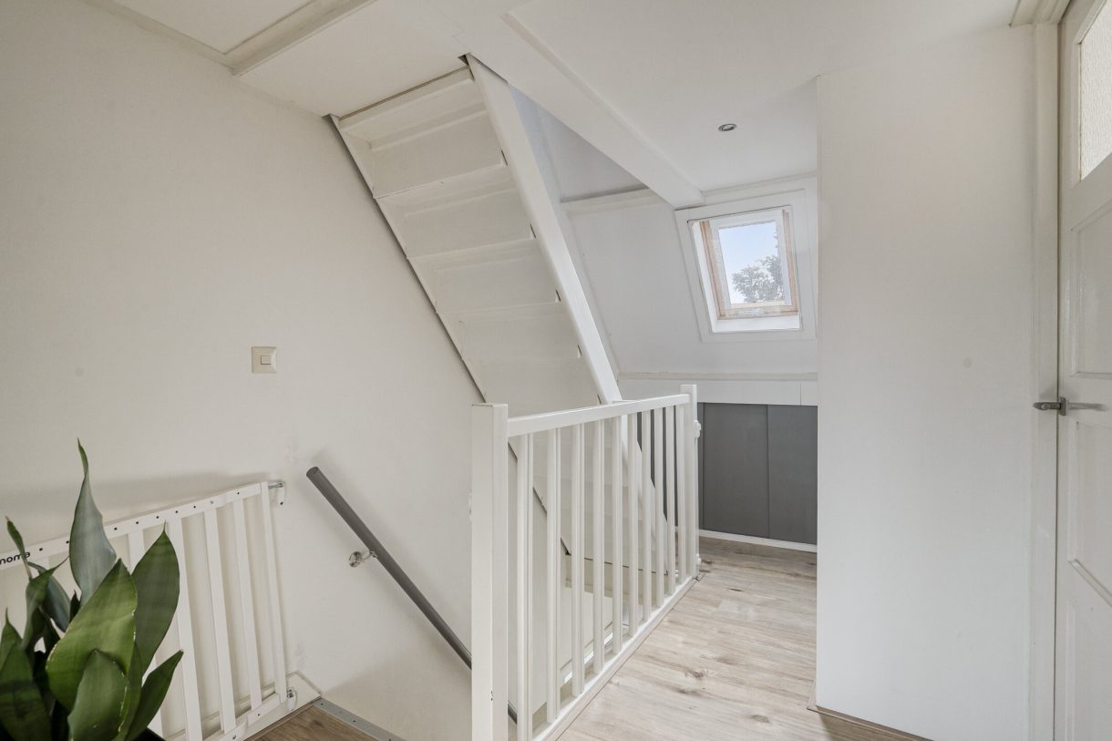 Te koop: Foto Woonhuis aan de P.H. van Rijnstraat 6 in Veenendaal