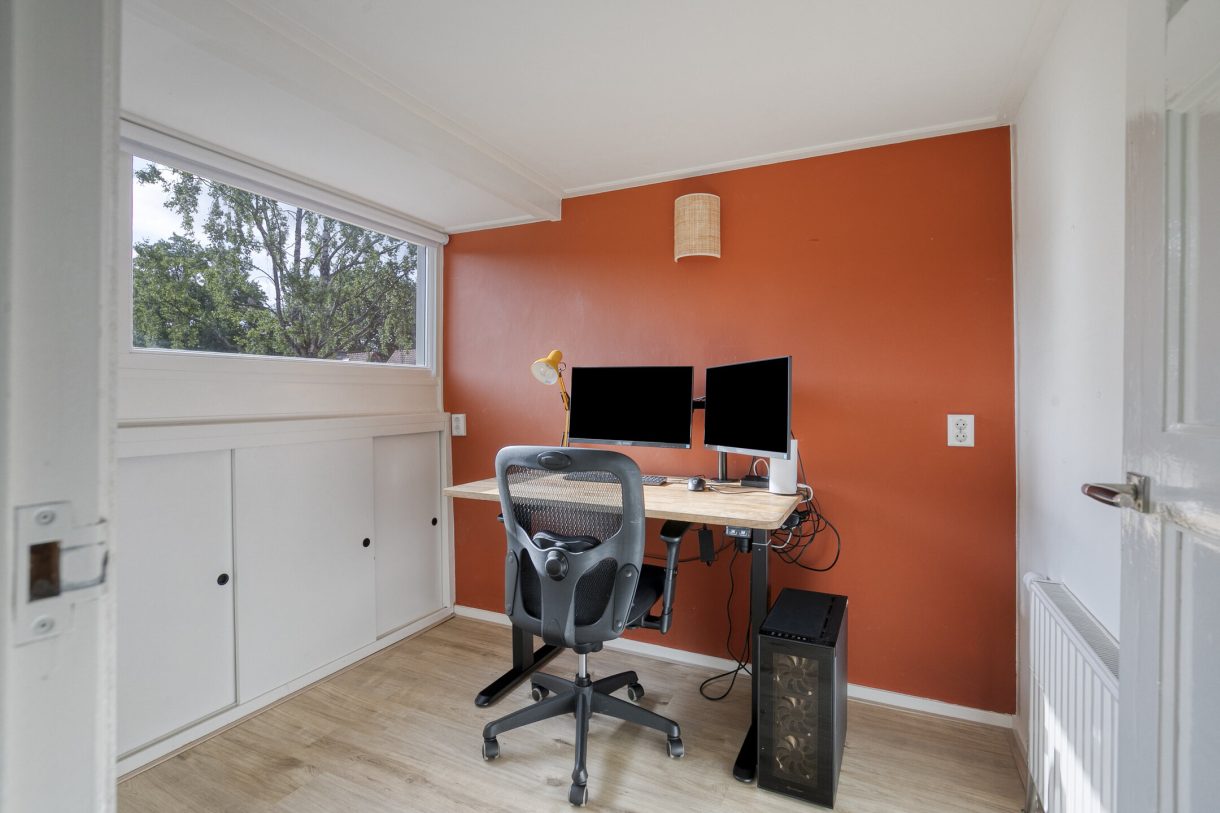 Te koop: Foto Woonhuis aan de P.H. van Rijnstraat 6 in Veenendaal