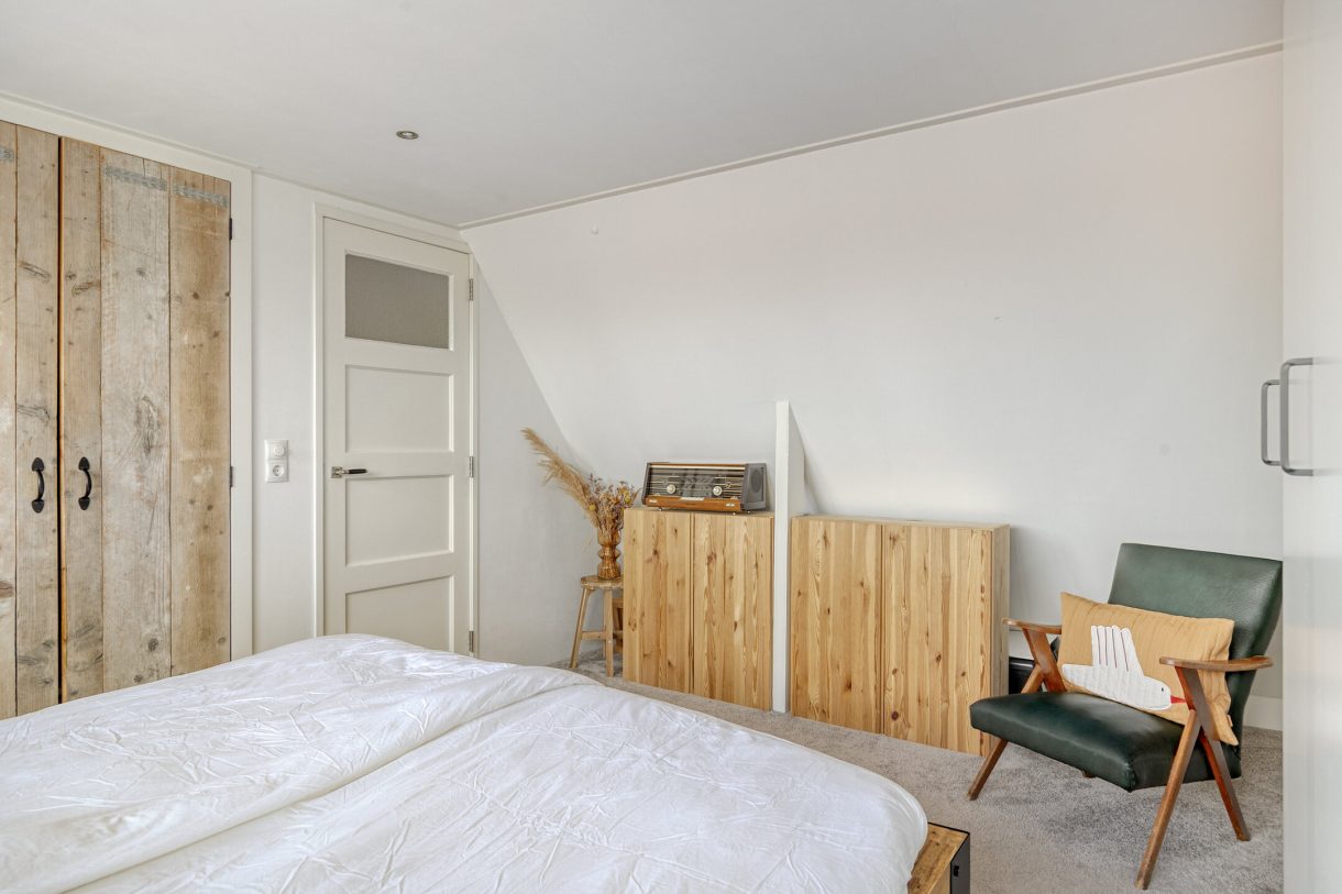 Te koop: Foto Woonhuis aan de P.H. van Rijnstraat 6 in Veenendaal