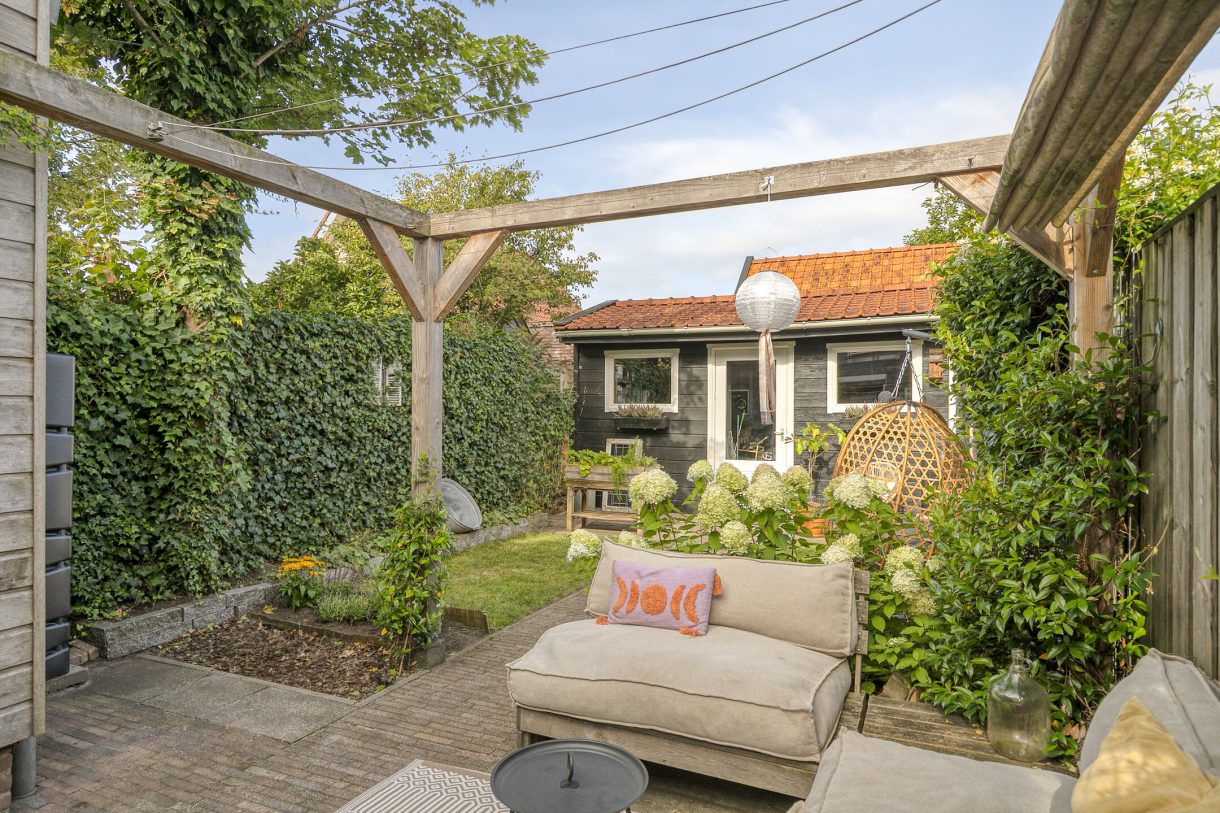 Te koop: Foto Woonhuis aan de P.H. van Rijnstraat 6 in Veenendaal