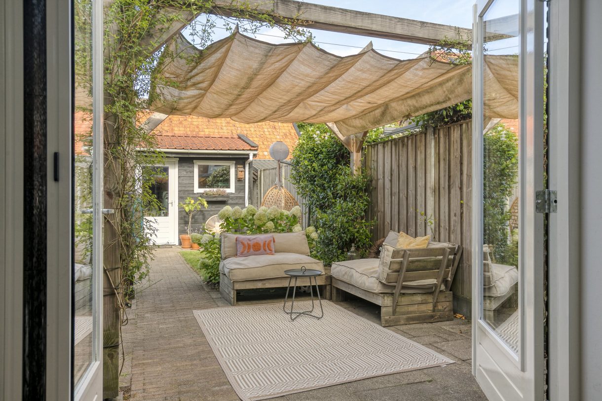 Te koop: Foto Woonhuis aan de P.H. van Rijnstraat 6 in Veenendaal